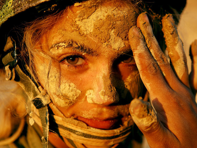 Есть женщины в горных кибуцах — фото израильтянок в военной форме